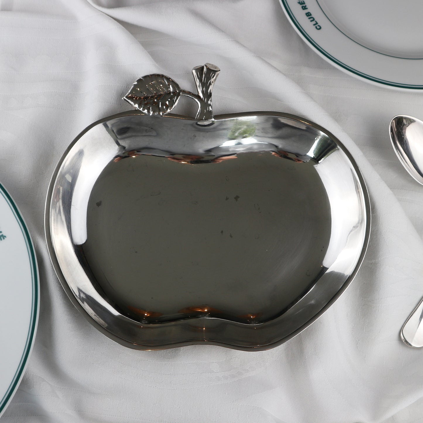 VINTAGE apple shaped plate