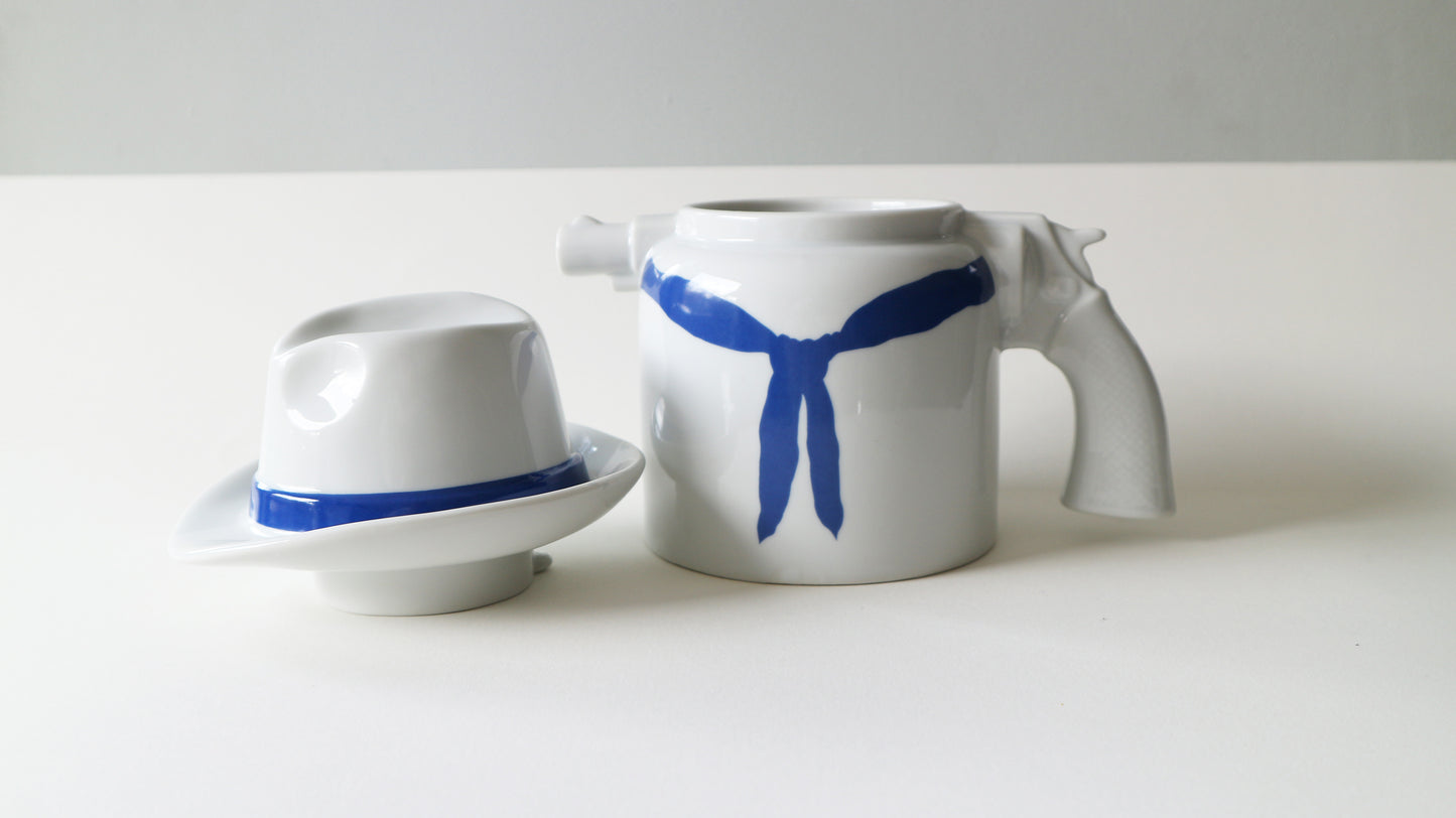 VINTAGE Cowboy-shaped teapot in white ceramic