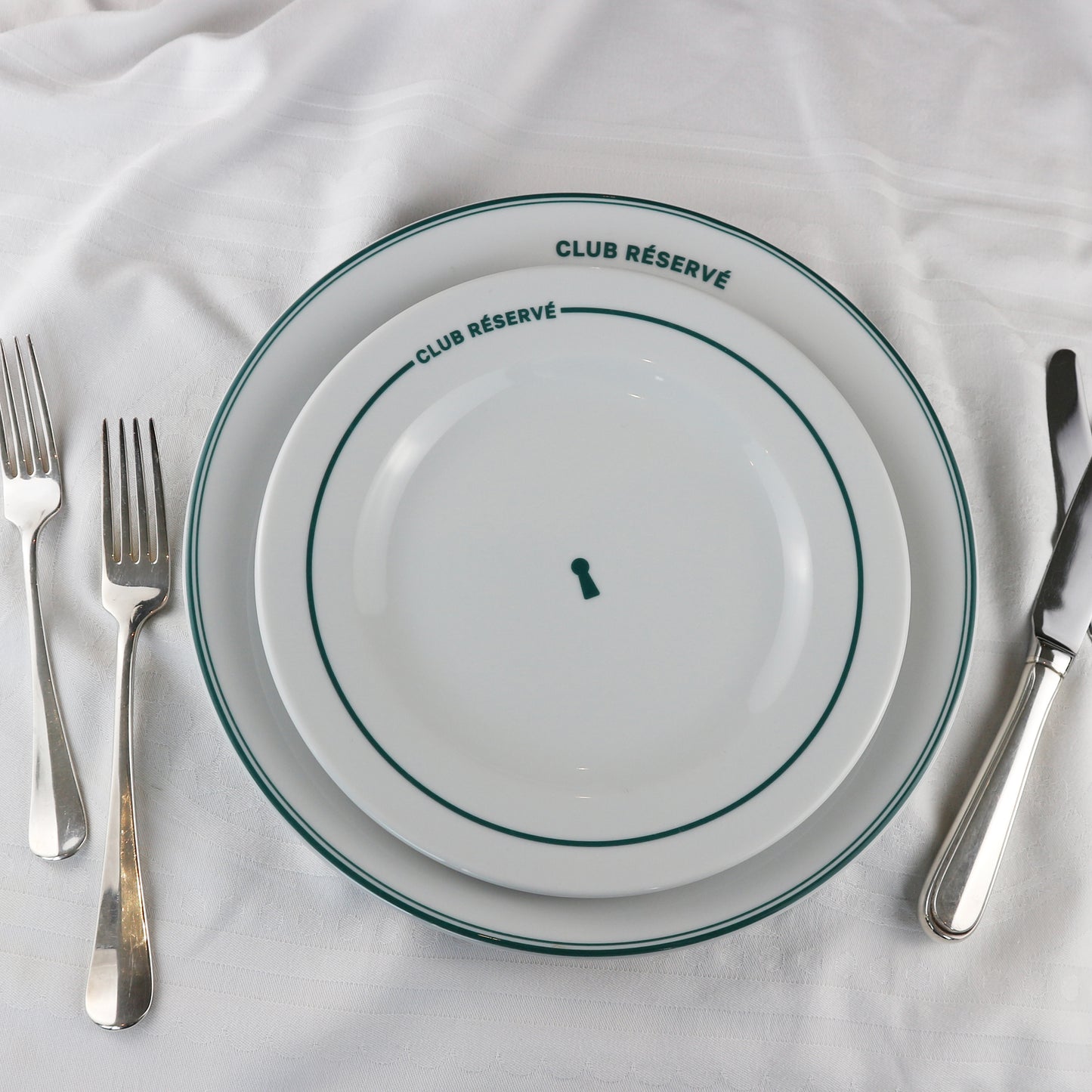 PORCELAIN DINNER PLATE