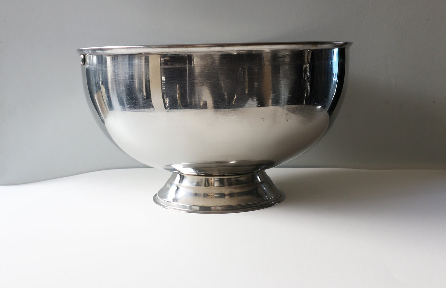VINTAGE Champagne/wine bowl