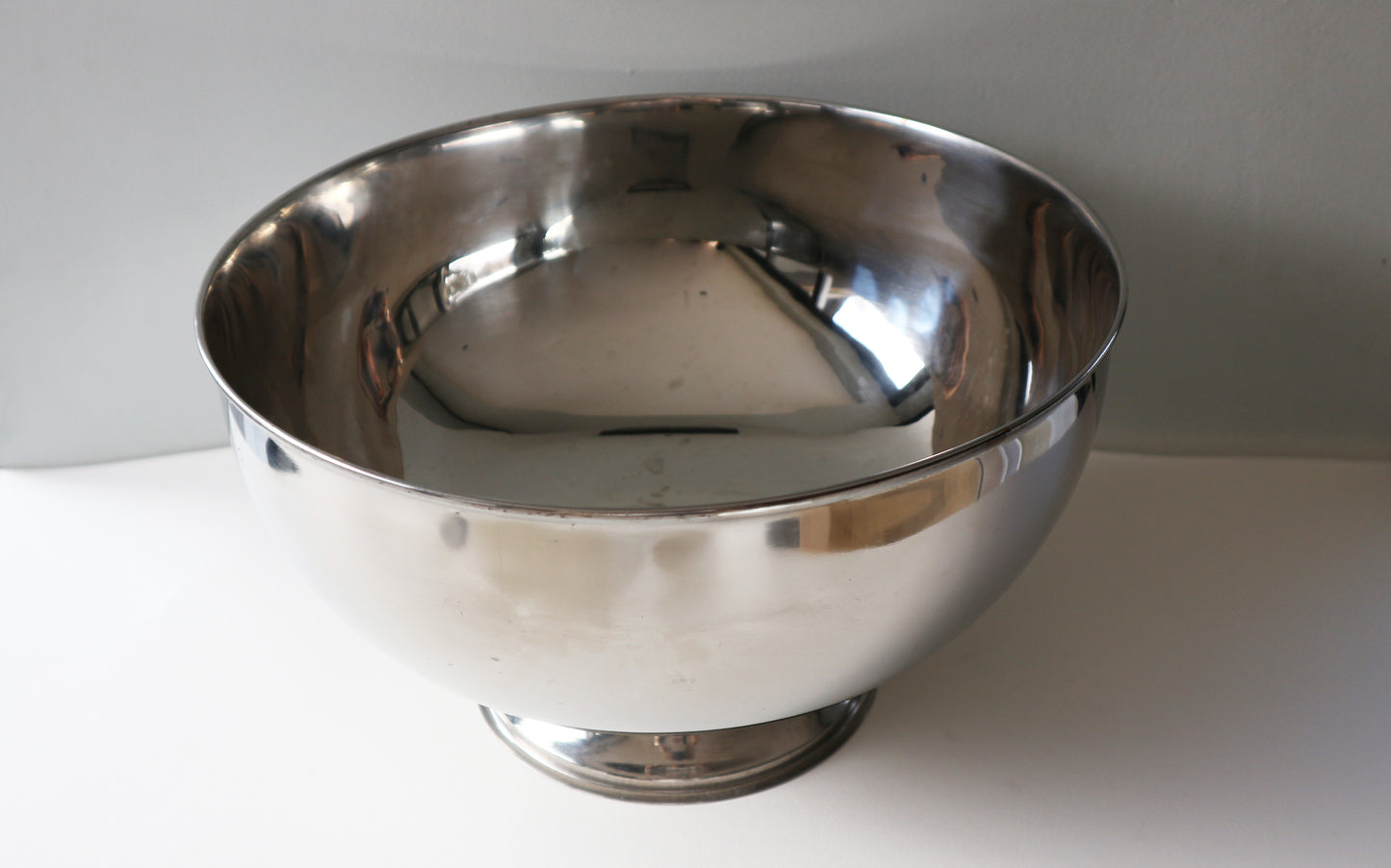 VINTAGE Champagne/wine bowl